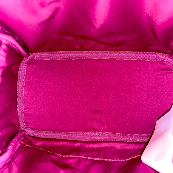 Lounge fly Snow White Mini BackPack. Opened but not used. In Very Good Condition - Picture 3 of 3